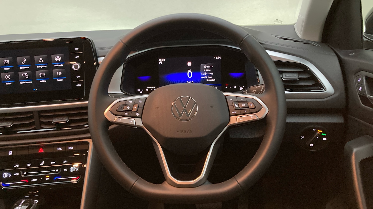 Used Volkswagen T-Roc 2025 for sale - 76181334: Photo 10