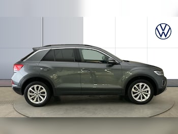 Used Volkswagen T-Roc 2025 for sale - 76181334: Photo 4