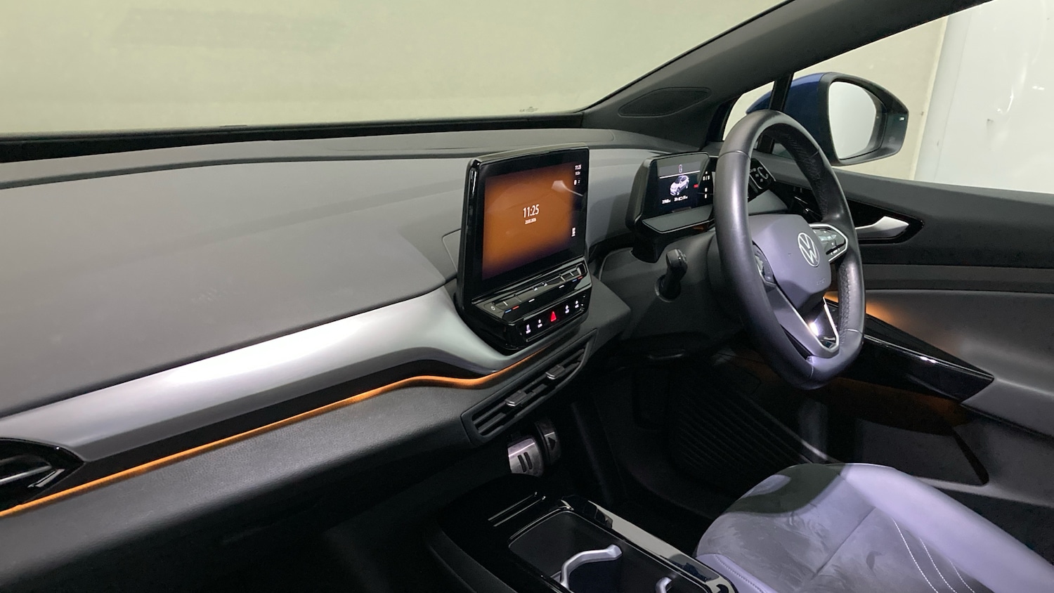 Used Volkswagen ID.4 2022 for sale - 77729717: Photo 2