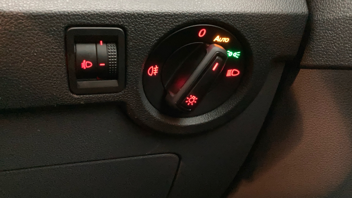 Used Volkswagen T-Cross 2020 for sale - 77432495: Photo 25