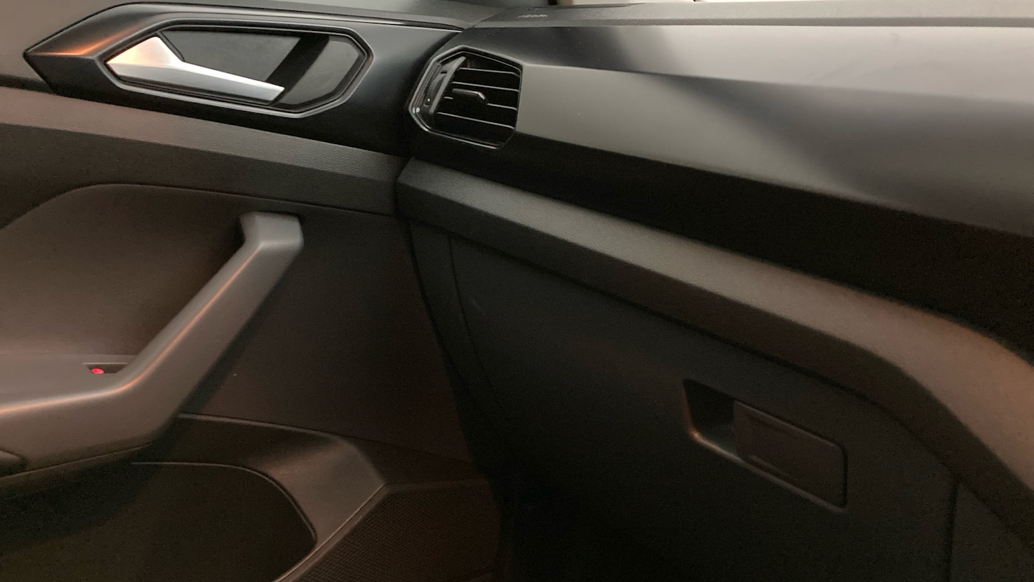 Used Volkswagen T-Cross 2020 for sale - 77432495: Photo 29