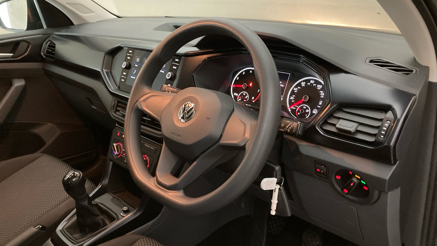 Used Volkswagen T-Cross 2020 for sale - 77432495: Photo 6