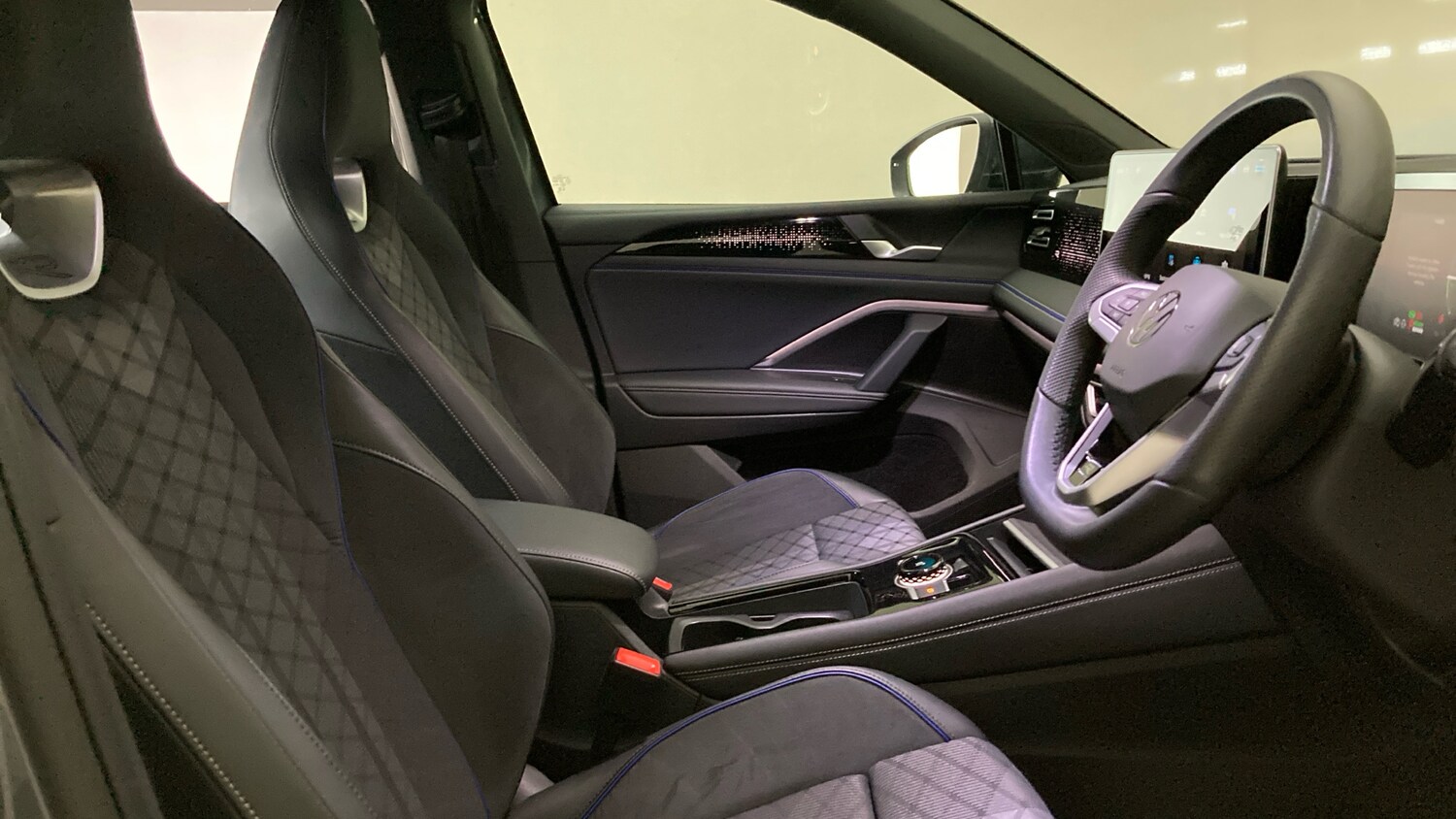 Used Volkswagen Tiguan 2025 for sale - 78197257: Photo 15