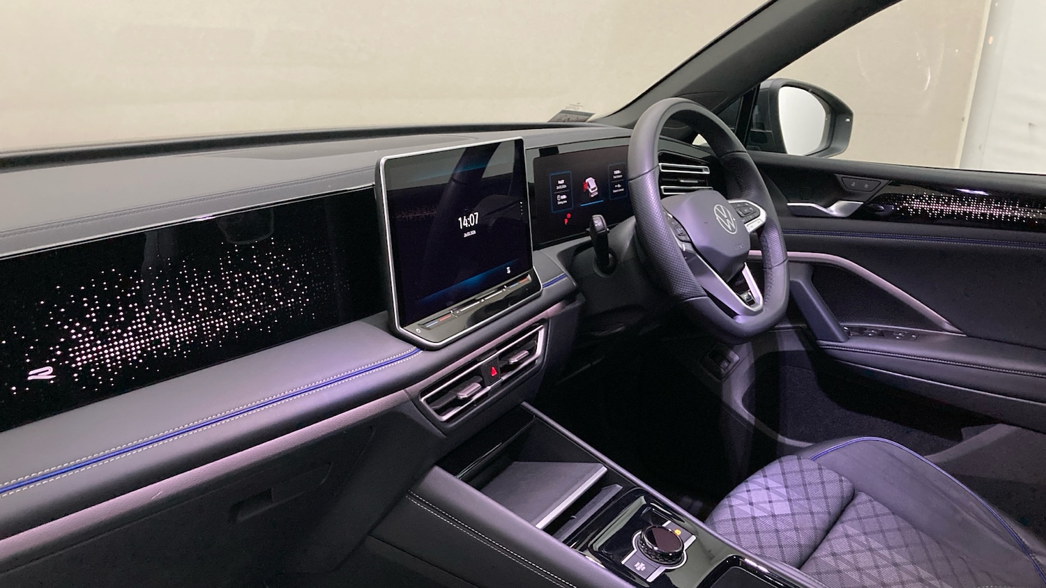 Used Volkswagen Tiguan 2025 for sale - 78197257: Photo 2