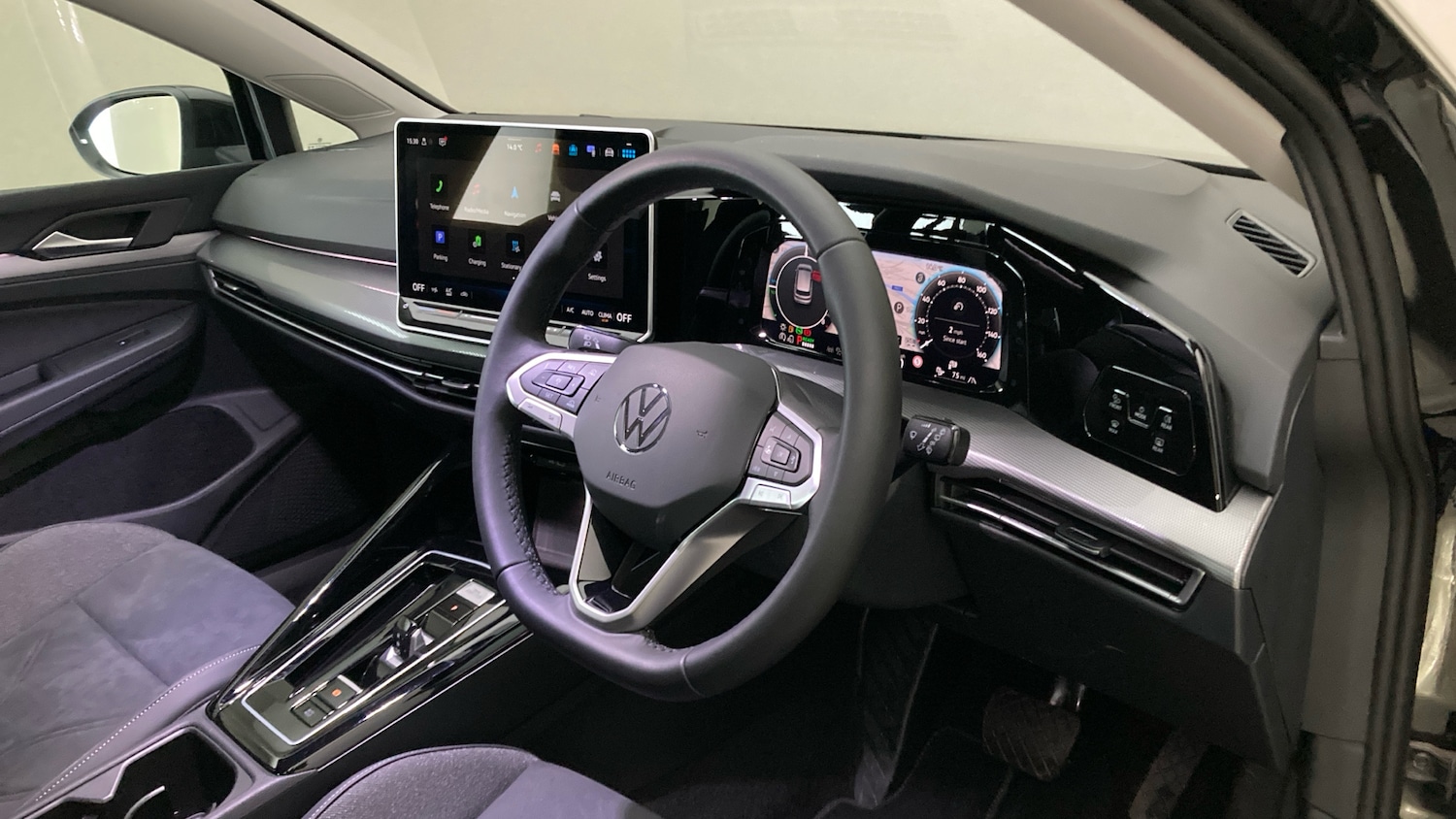 Used Volkswagen Golf 2025 for sale - 76683959: Photo 6