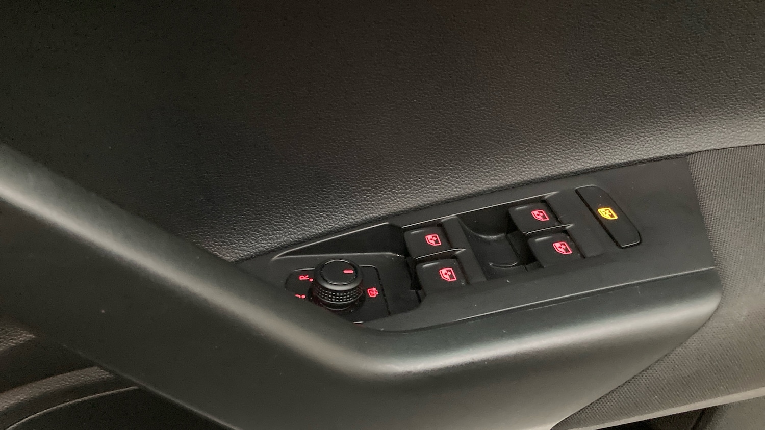 Used Volkswagen Polo 2020 for sale - 76907665: Photo 28