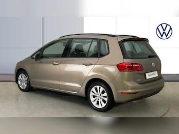 Used Volkswagen Golf SV 2015 for sale - 75651860: Photo