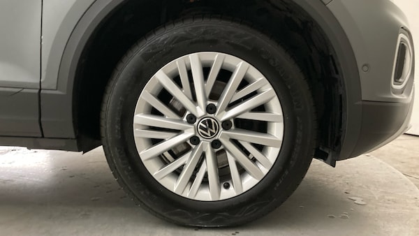Used Volkswagen T-Roc 2022 for sale - 76321668: Photo 5