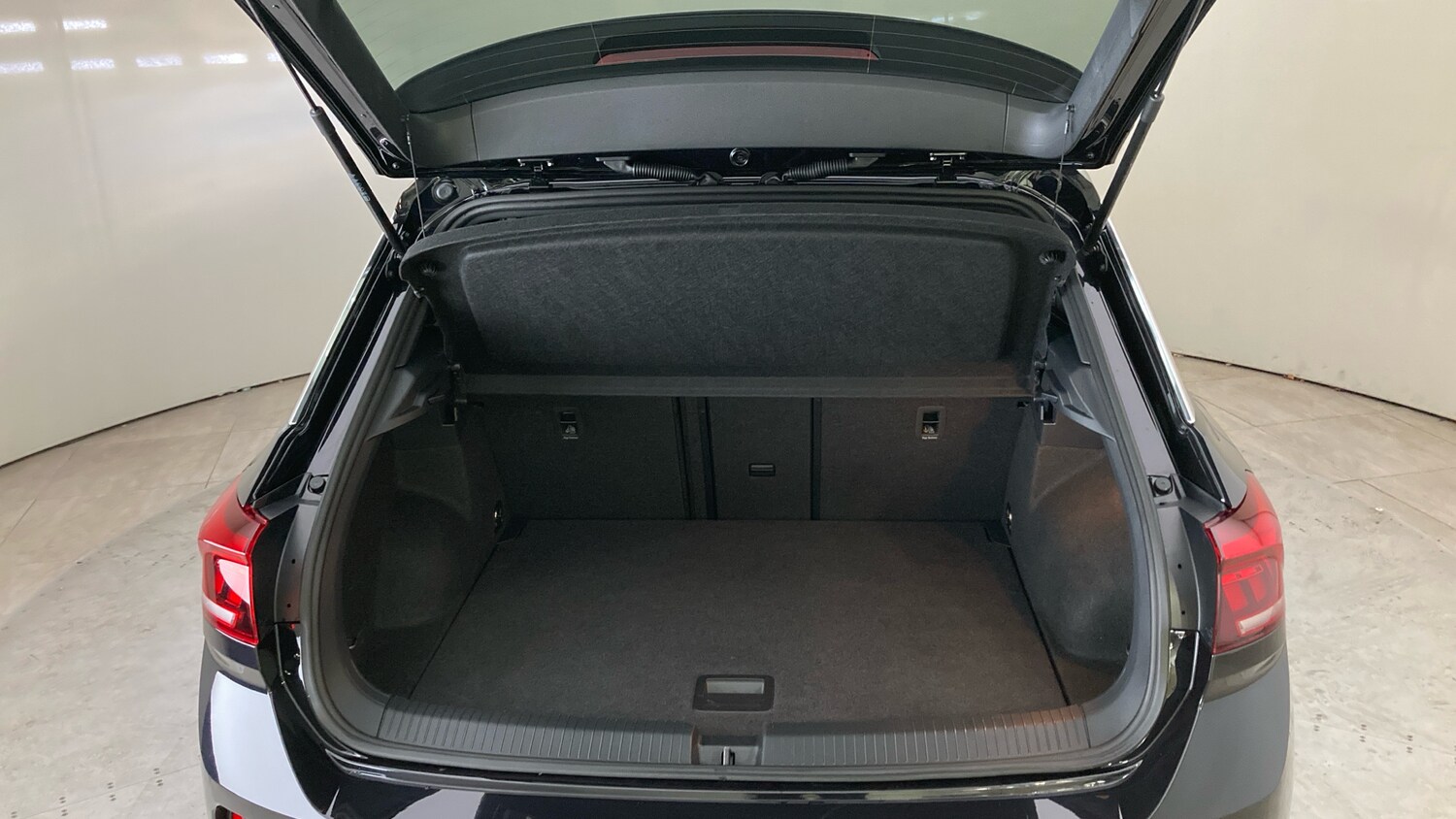 Used Volkswagen T-Roc 2025 for sale - 78149840: Photo 20