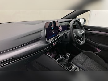 Used Volkswagen Golf 2025 for sale - 77935147: Photo