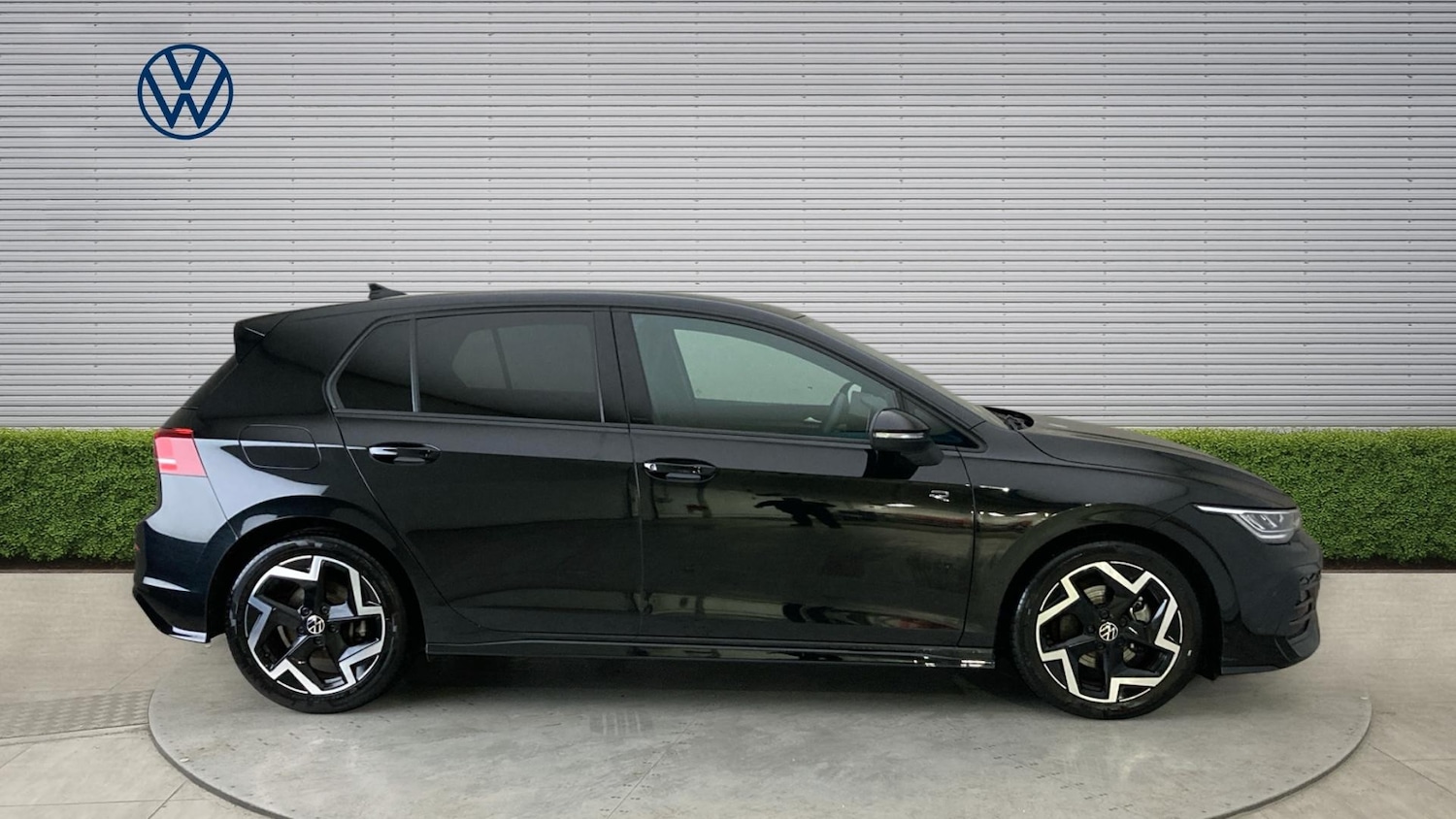 Used Volkswagen Golf 2025 for sale - 77935147: Photo 4