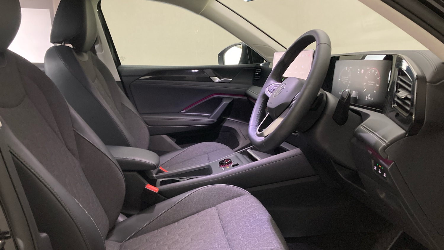 Used Volkswagen Tiguan 2025 for sale - 76531316: Photo 15