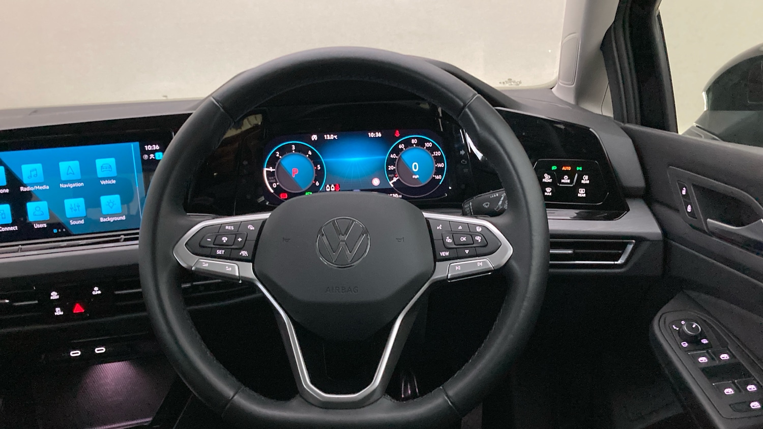 Used Volkswagen Golf 2023 for sale - 76532559: Photo 10