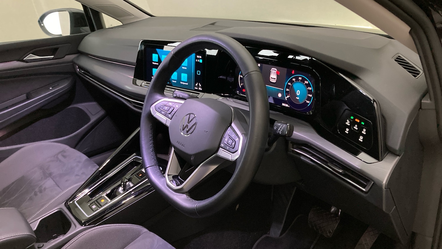 Used Volkswagen Golf 2023 for sale - 76532559: Photo 6