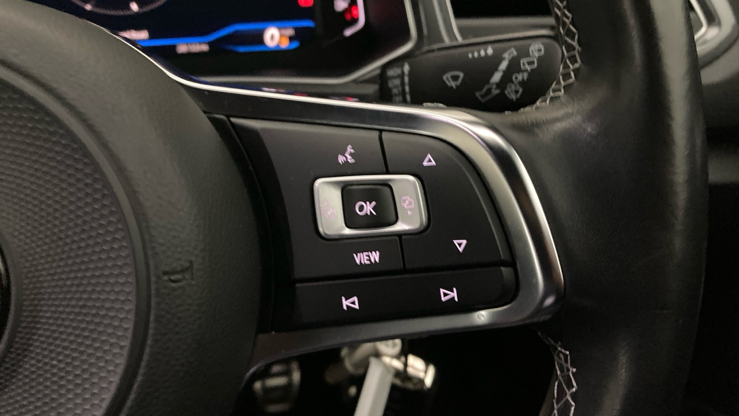 Used Volkswagen T-Roc 2021 for sale - 76637563: Photo 18