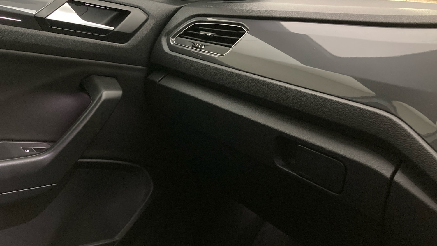 Used Volkswagen T-Roc 2021 for sale - 76637563: Photo 35