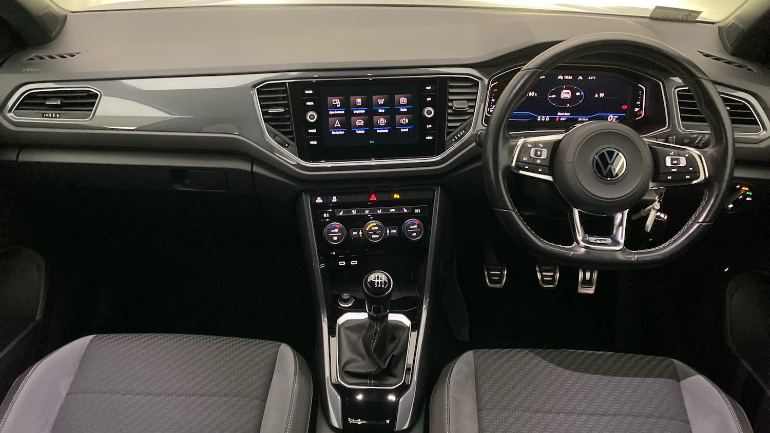 Used Volkswagen T-Roc 2021 for sale - 76637563: Photo 9