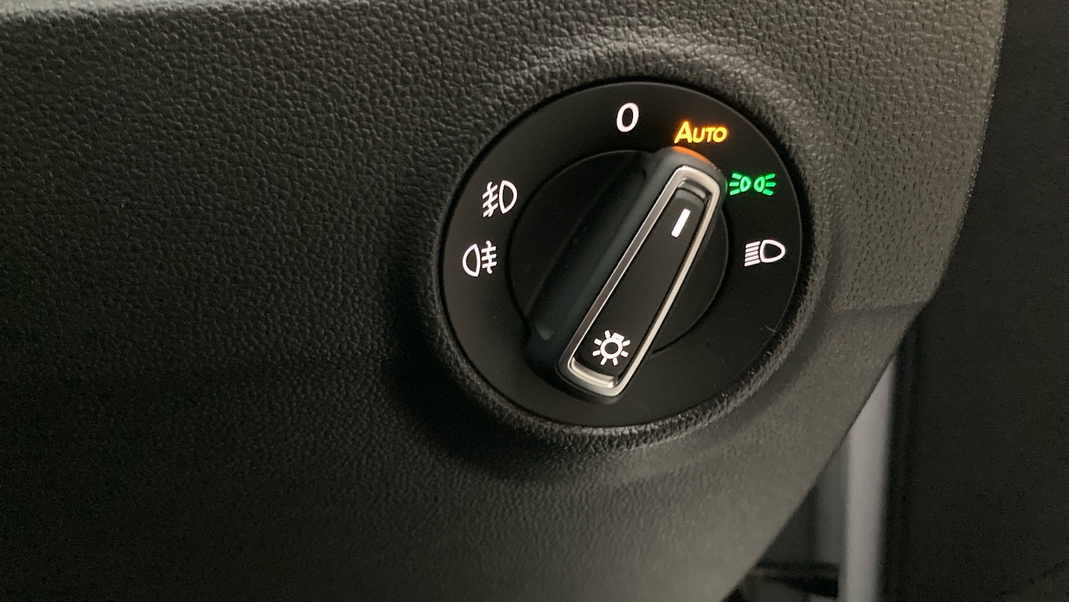 Used Volkswagen T-Roc 2021 for sale - 76859043: Photo 31