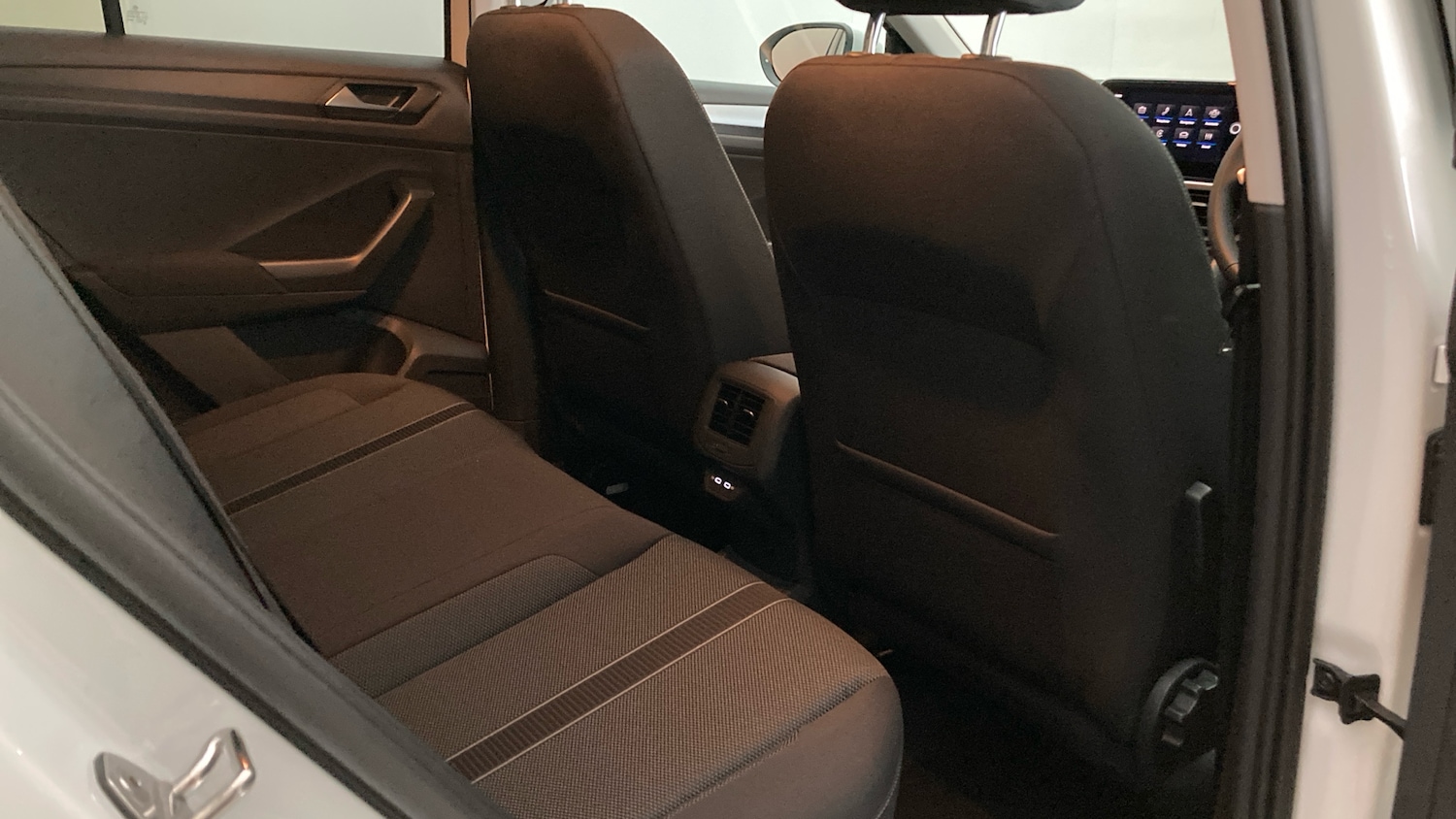 Used Volkswagen T-Roc 2025 for sale - 76602175: Photo 36