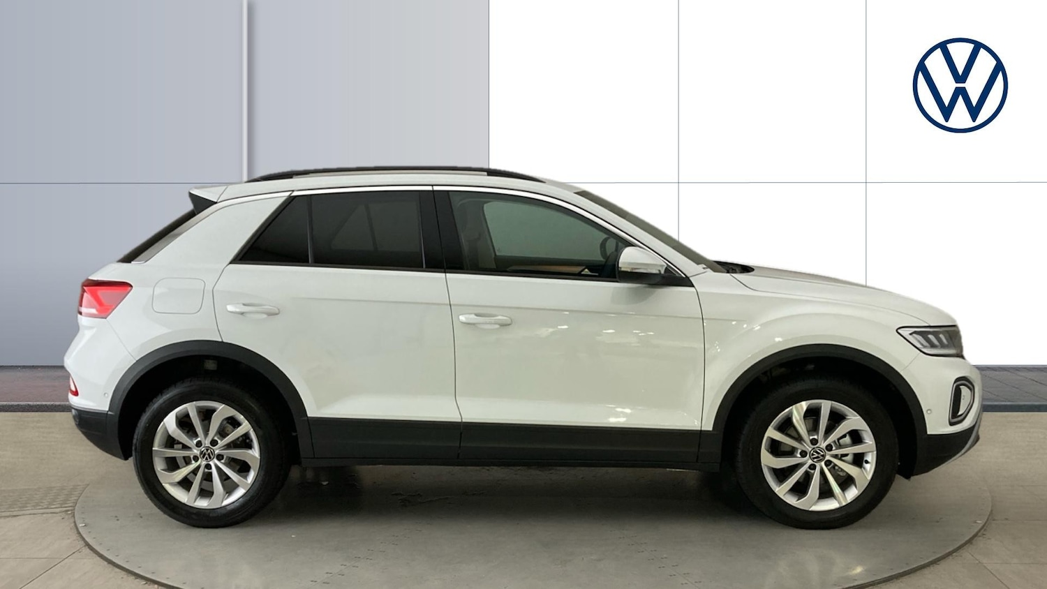 Used Volkswagen T-Roc 2025 for sale - 76602175: Photo 4