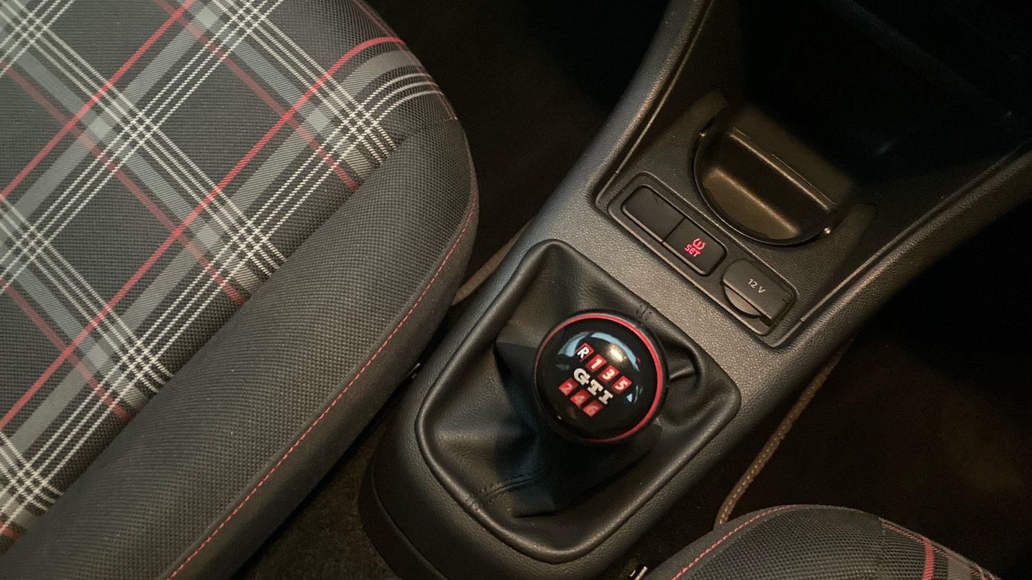 Used Volkswagen up! 2018 for sale - 78092572: Photo 14