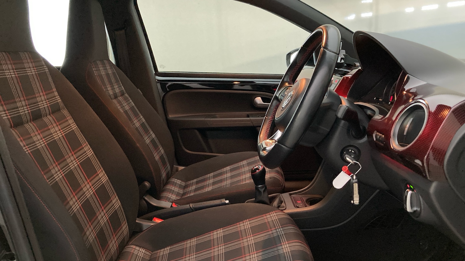 Used Volkswagen up! 2018 for sale - 78092572: Photo 15