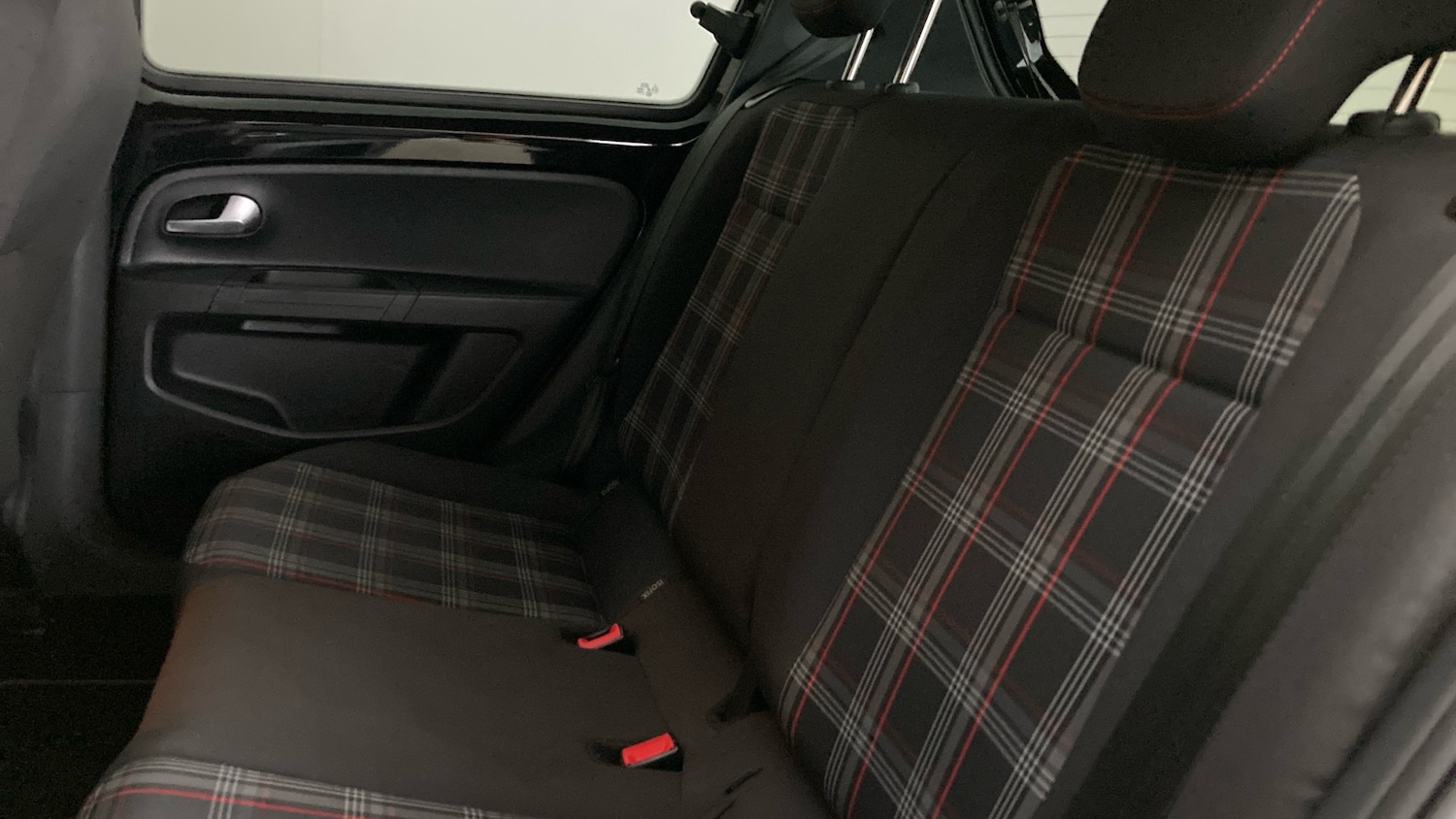 Used Volkswagen up! 2018 for sale - 78092572: Photo 16