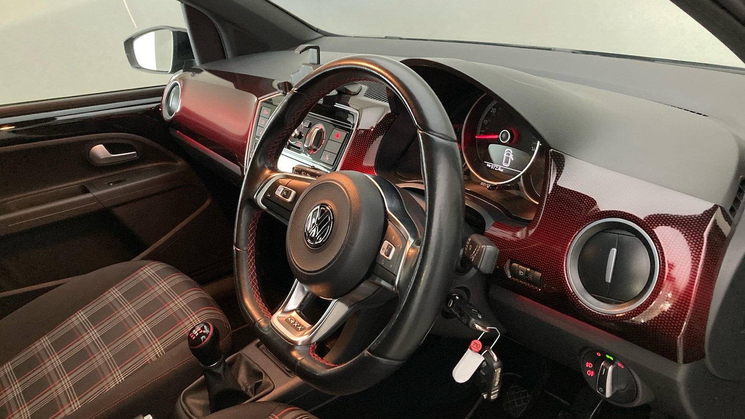 Used Volkswagen up! 2018 for sale - 78092572: Photo 6