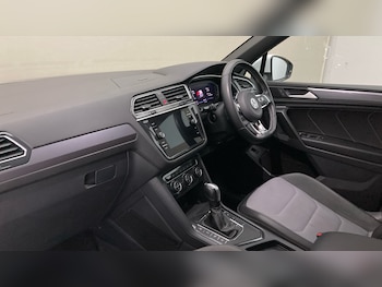 Used Volkswagen Tiguan Allspace 2021 for sale - 79559757: Photo