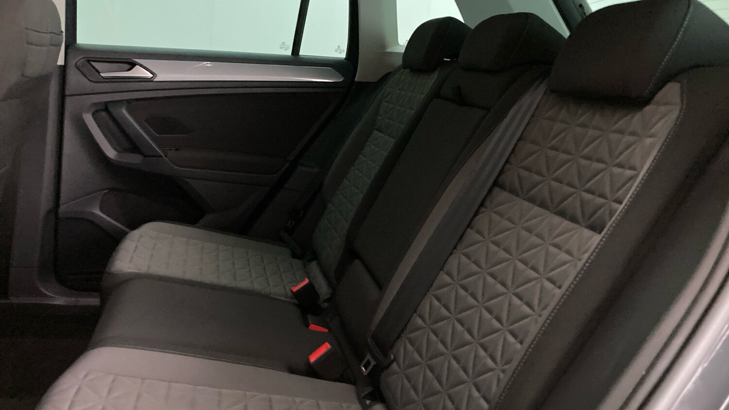 Used Volkswagen Tiguan 2021 for sale - 77758584: Photo 16