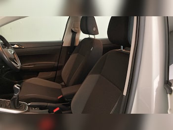 Used Volkswagen Polo 2023 for sale - 76289107: Photo 2