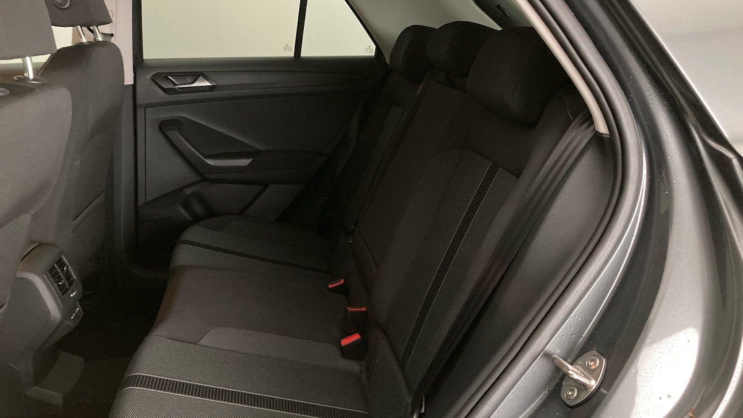 Used Volkswagen T-Roc 2025 for sale - 76921176: Photo 16