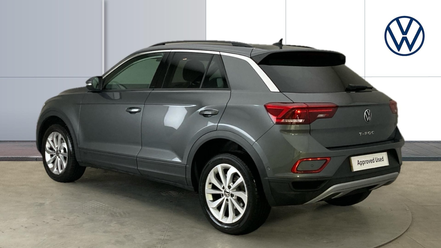Used Volkswagen T-Roc 2025 for sale - 76921176: Photo 3