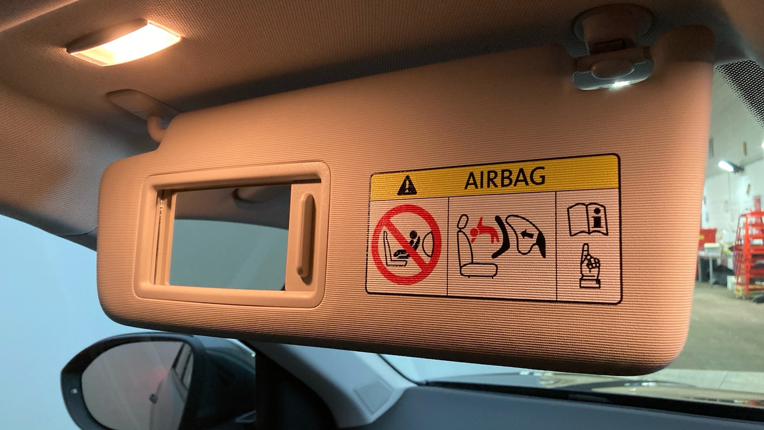 Used Volkswagen T-Roc 2025 for sale - 76921176: Photo 35