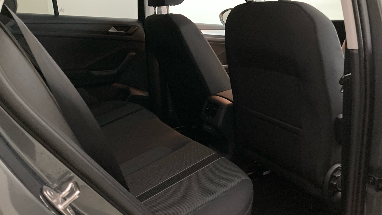 Used Volkswagen T-Roc 2025 for sale - 76921176: Photo 36