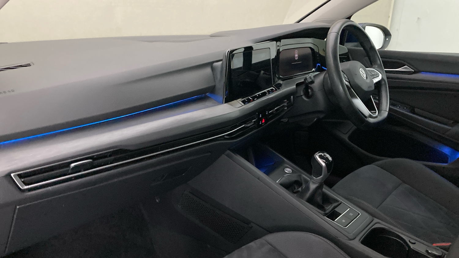 Used Volkswagen Golf 2020 for sale - 76010926: Photo 2