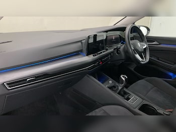 Used Volkswagen Golf 2020 for sale - 76010926: Photo 2
