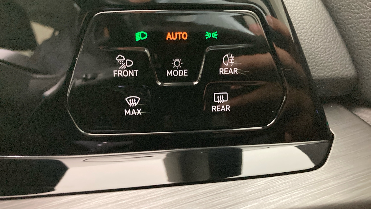 Used Volkswagen Golf 2020 for sale - 76010926: Photo 32
