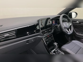 Used Volkswagen T-Roc 2026 for sale - 78757538: Photo