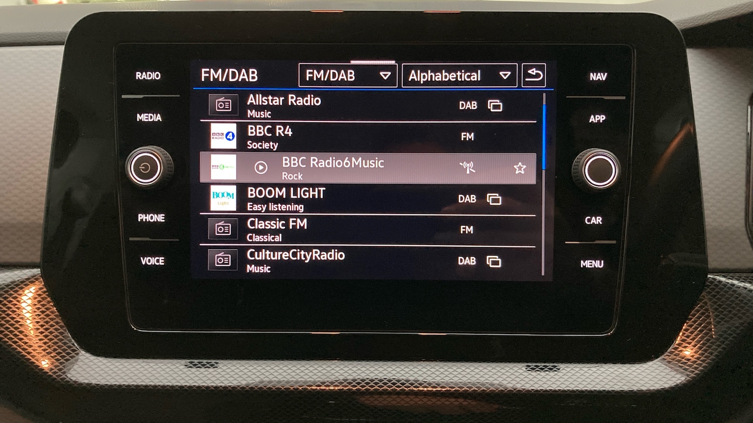 Used Volkswagen T-Cross 2024 for sale - 76882309: Photo 29