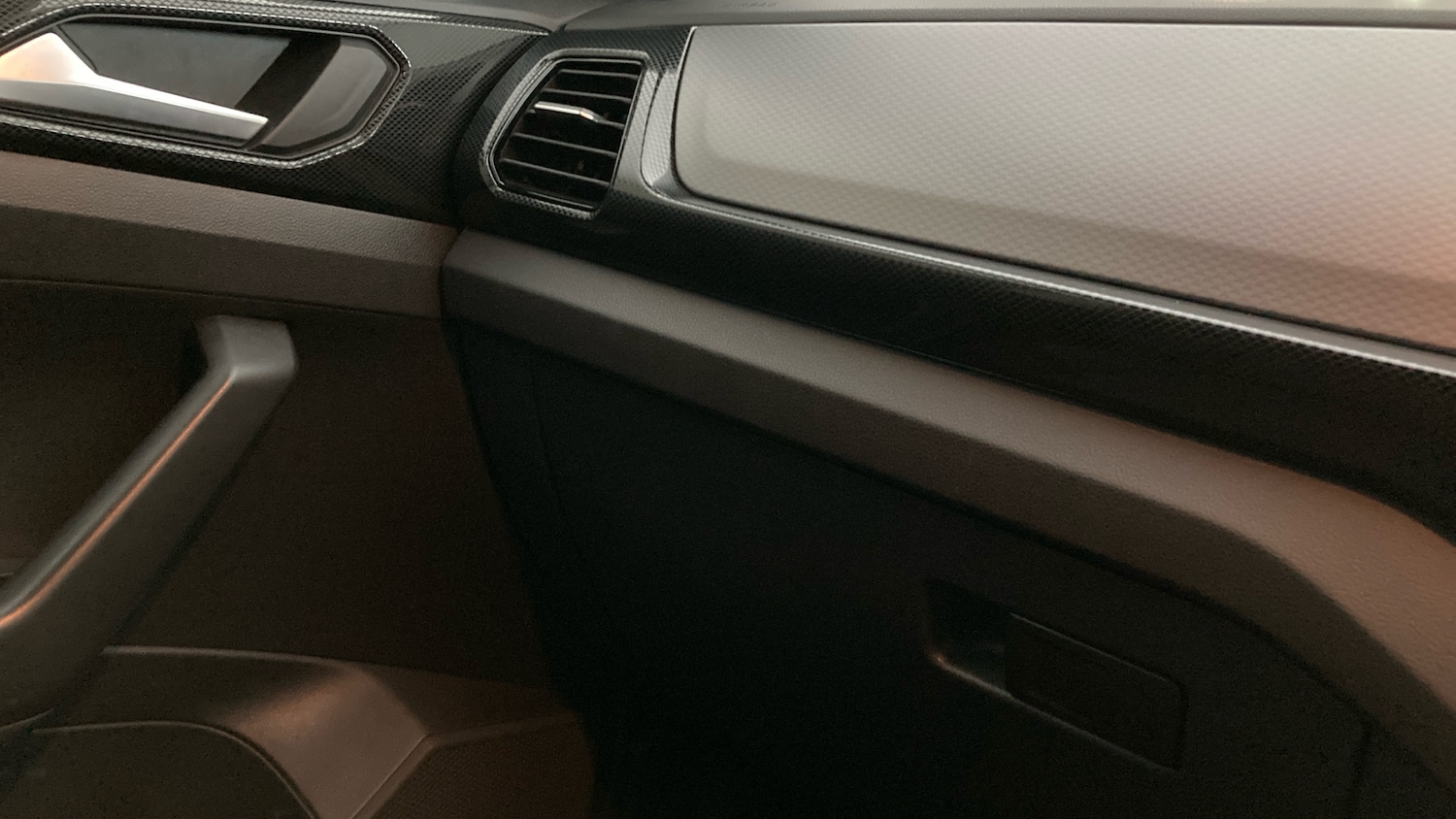 Used Volkswagen T-Cross 2024 for sale - 76882309: Photo 34