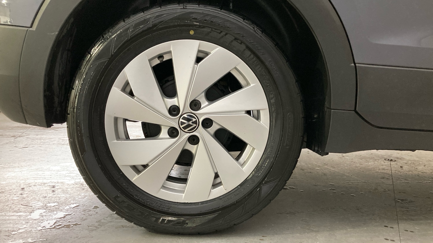 Used Volkswagen T-Cross 2024 for sale - 76882309: Photo 5