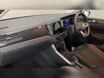 Used Volkswagen Polo 2023 for sale - 75604068: Photo