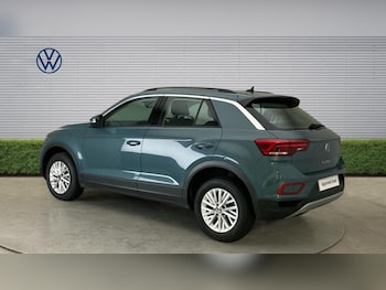 Used Volkswagen T-Roc 2023 for sale - 78914813: Photo