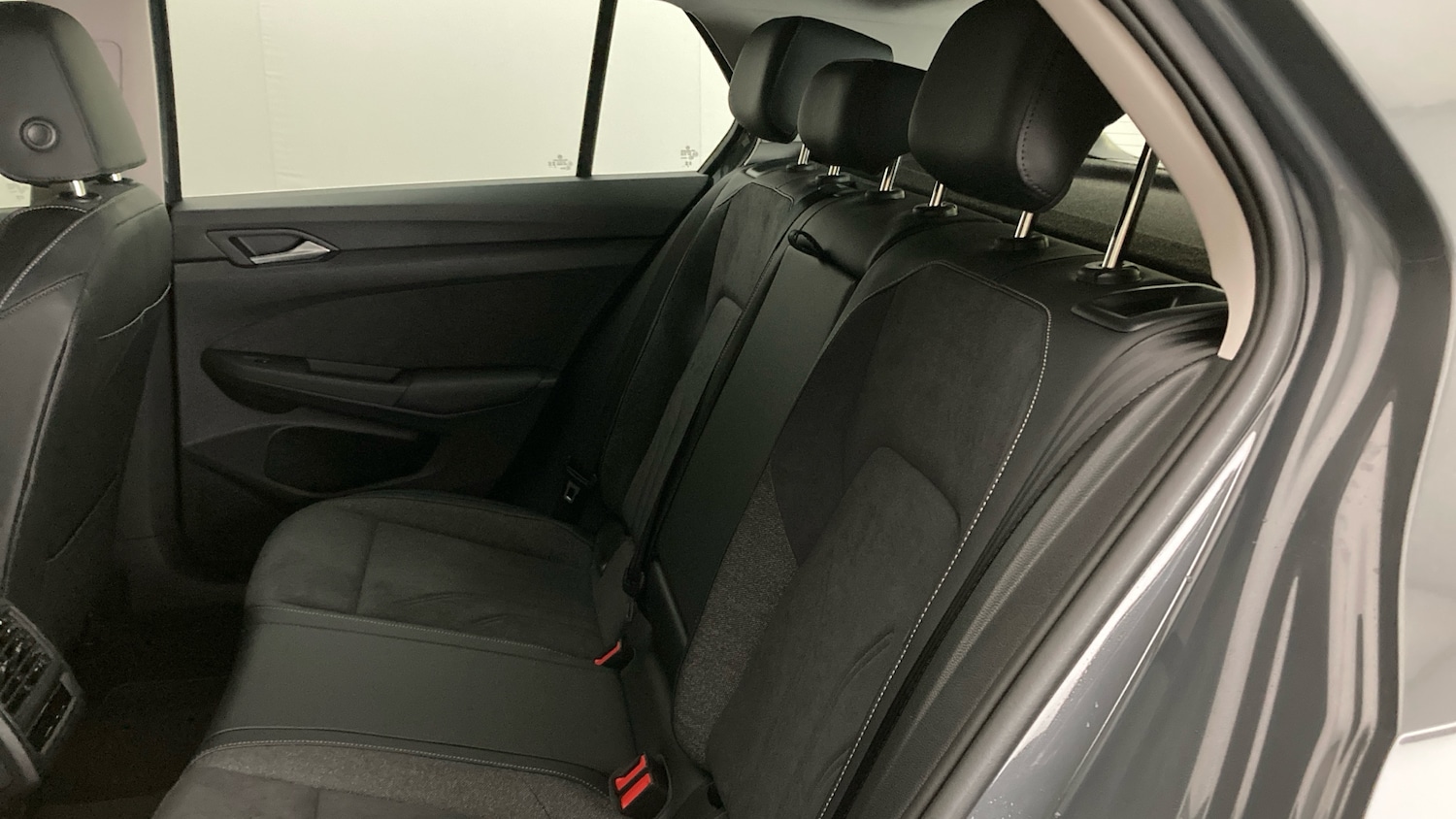 Used Volkswagen Golf 2025 for sale - 77370490: Photo 16