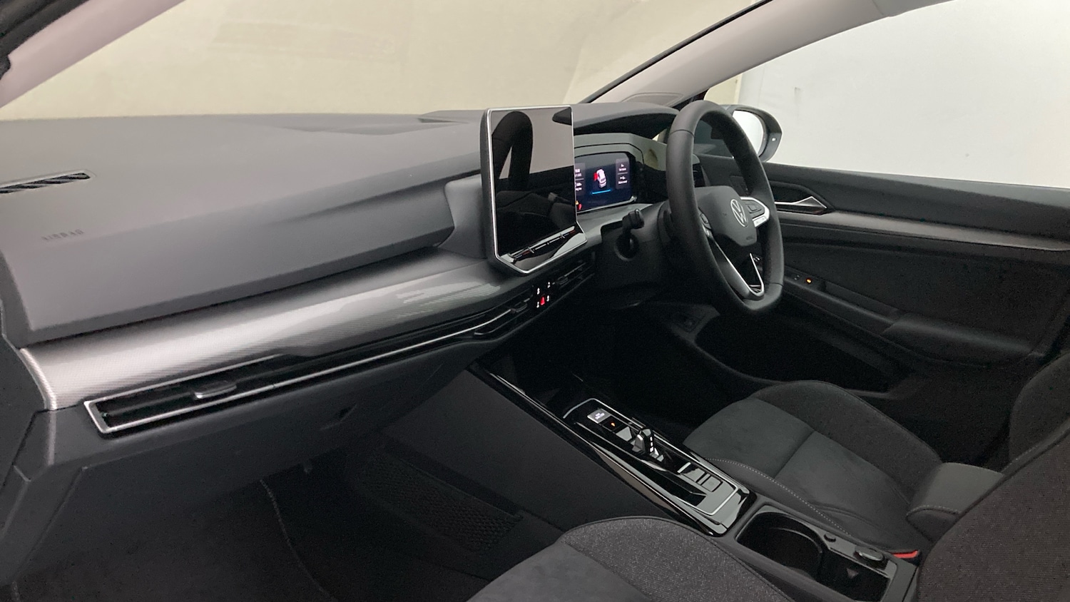 Used Volkswagen Golf 2025 for sale - 77370490: Photo 2