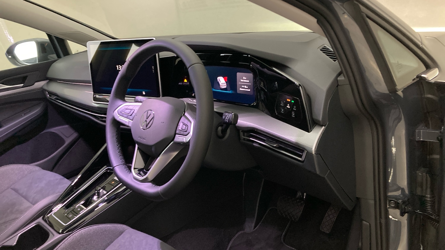 Used Volkswagen Golf 2025 for sale - 77370490: Photo 6