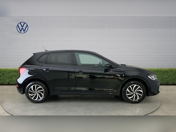 Used Volkswagen Polo 2024 for sale - 79297650: Photo