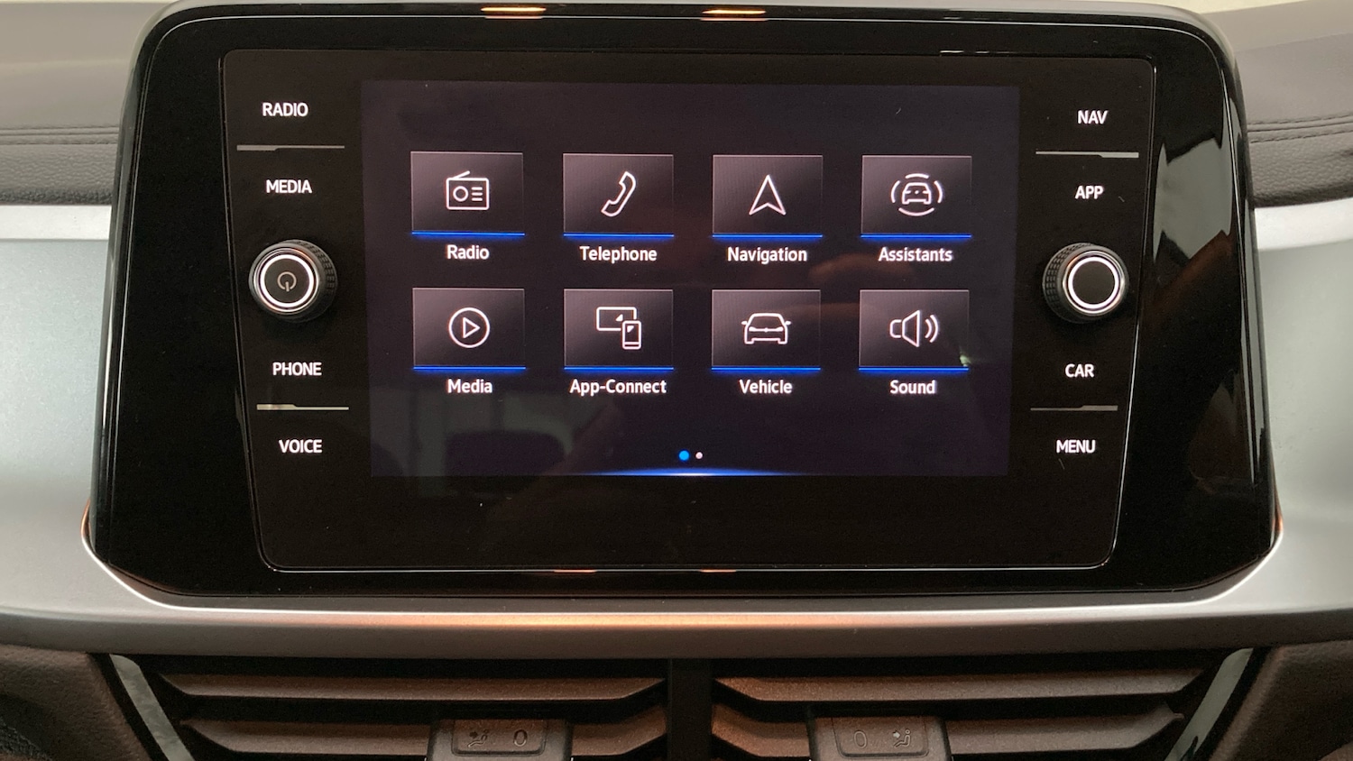 Used Volkswagen T-Roc 2023 for sale - 77652940: Photo 12