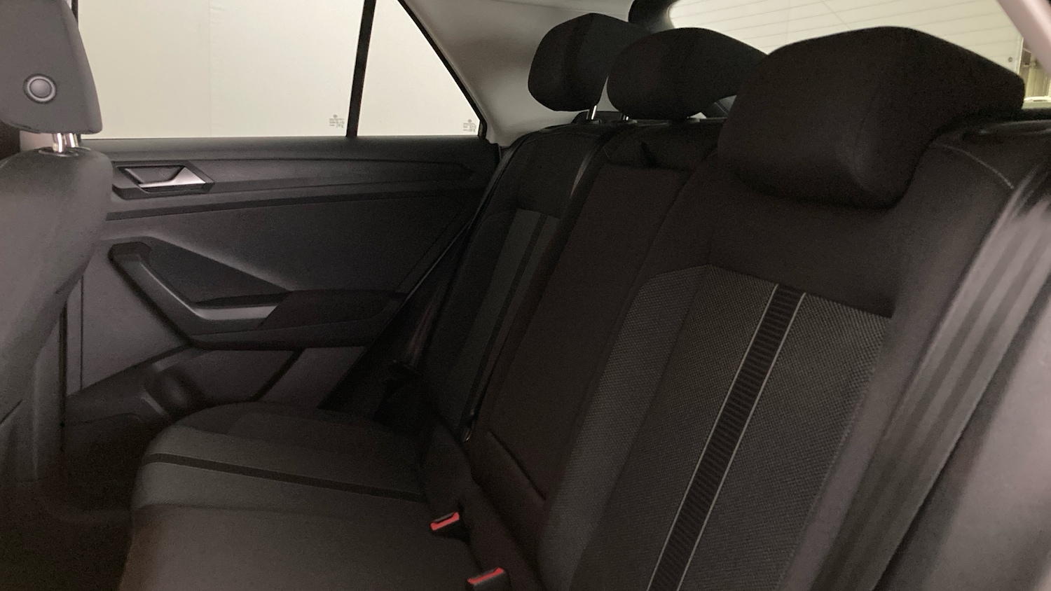 Used Volkswagen T-Roc 2023 for sale - 77652940: Photo 16